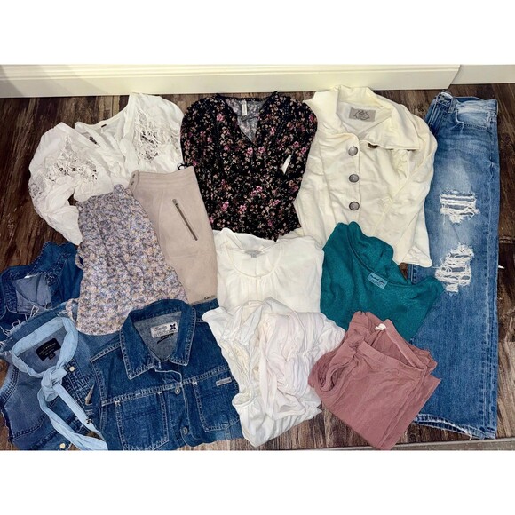 Women’s Boho Chic Clothing Lot xs/s 27. High End Brand Name bundle - Picture 1 of 12